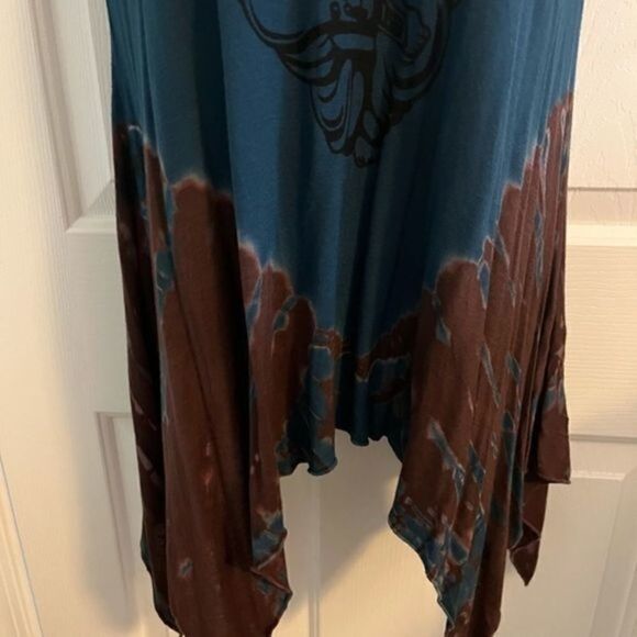 Earthbound small cold shoulder tunic top. Teal and brown. Ganesha graphic. - Picture 5 of 5